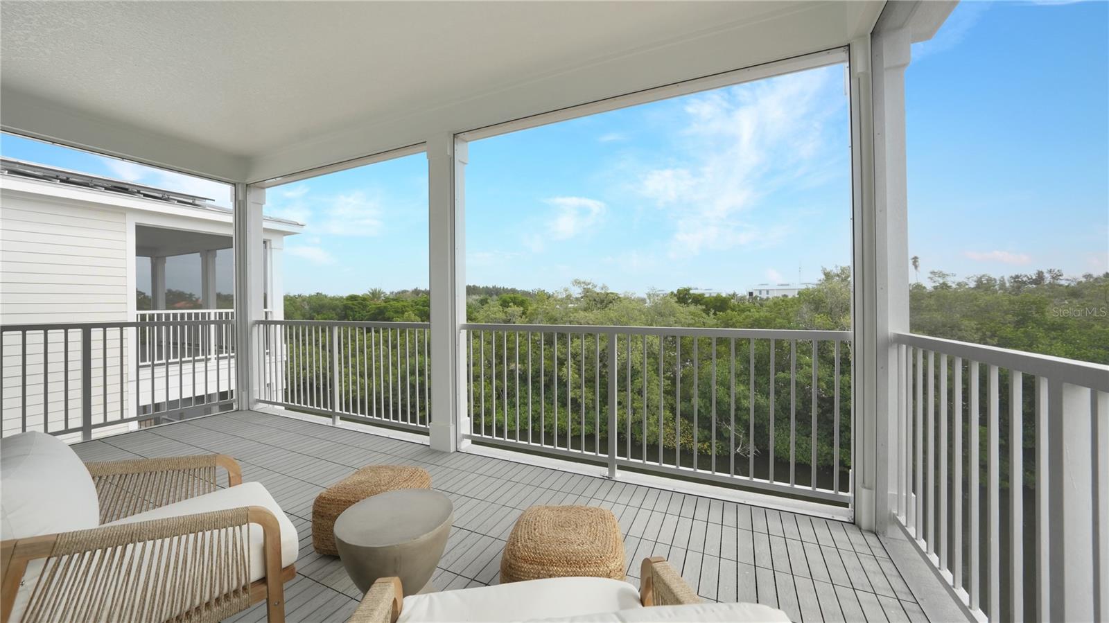 HUNTERS POINT - Residential