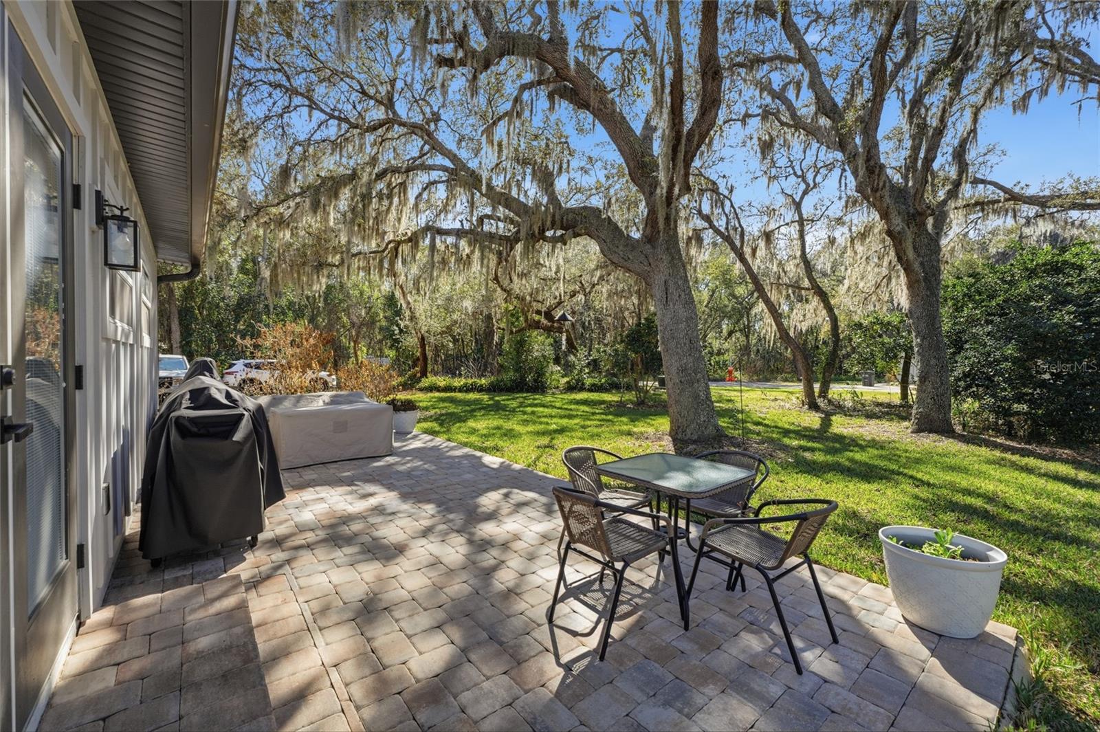 PINE CREST - Residential