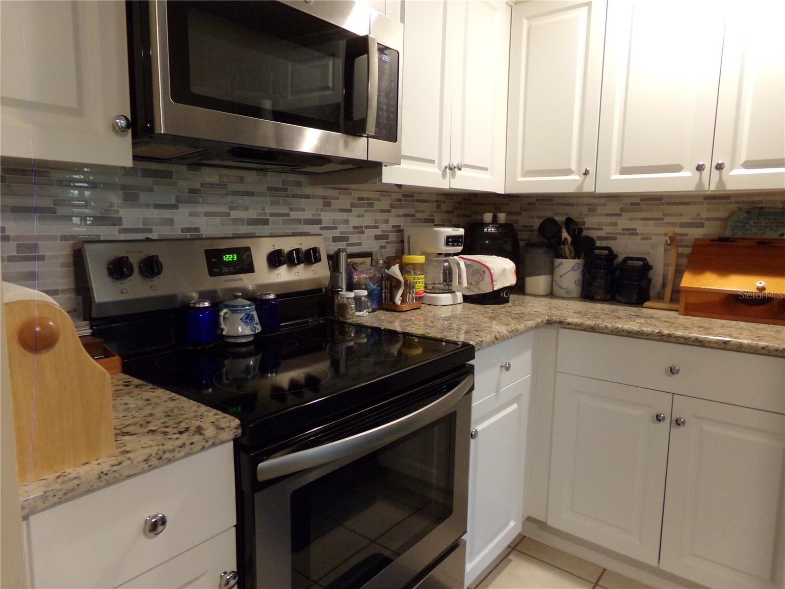 110 CYPRESS WOODS CT UNIT 6A