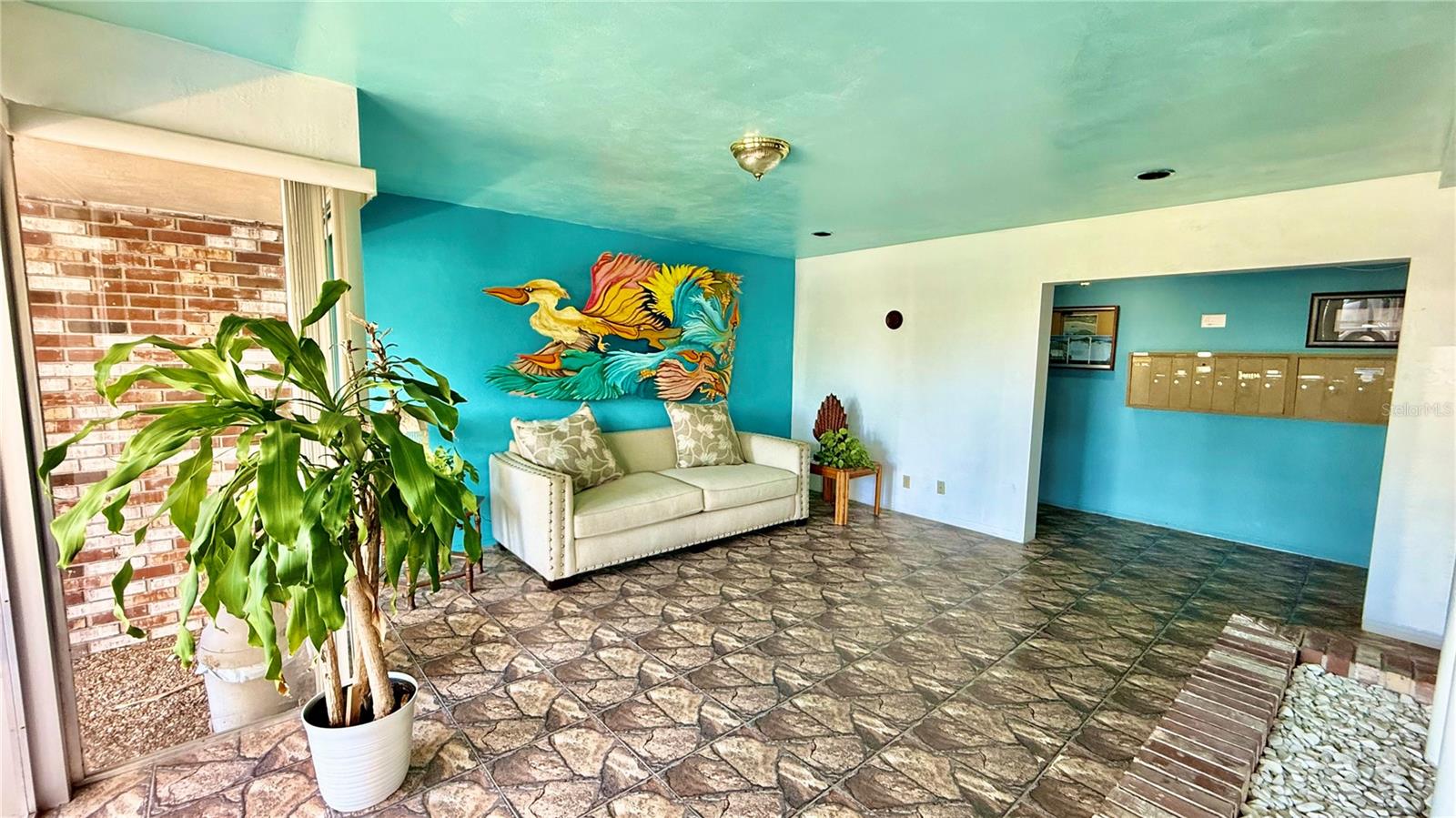 GOLDEN FLAMINGO APTS CONDO - Residential