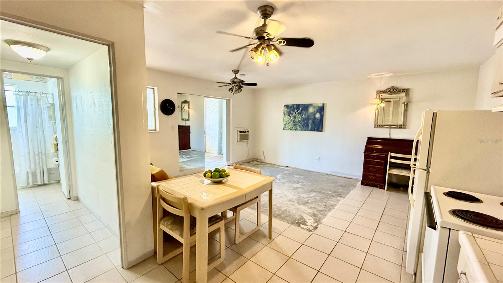 GOLDEN FLAMINGO APTS CONDO - Residential