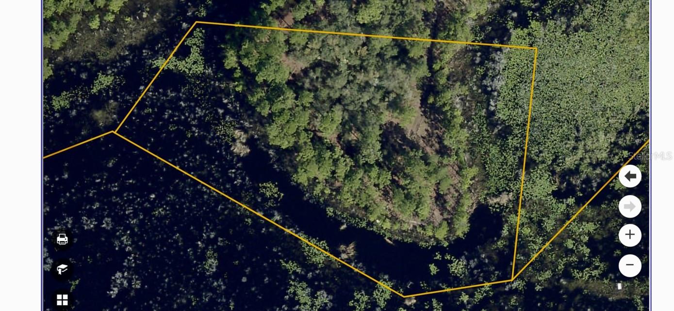 LAKEFRONT 2.5 acres. Very private. EXCELLENT fishing lake. Close to restaurants, schools, shopping, entertainment and more...yet secluded. Call today!