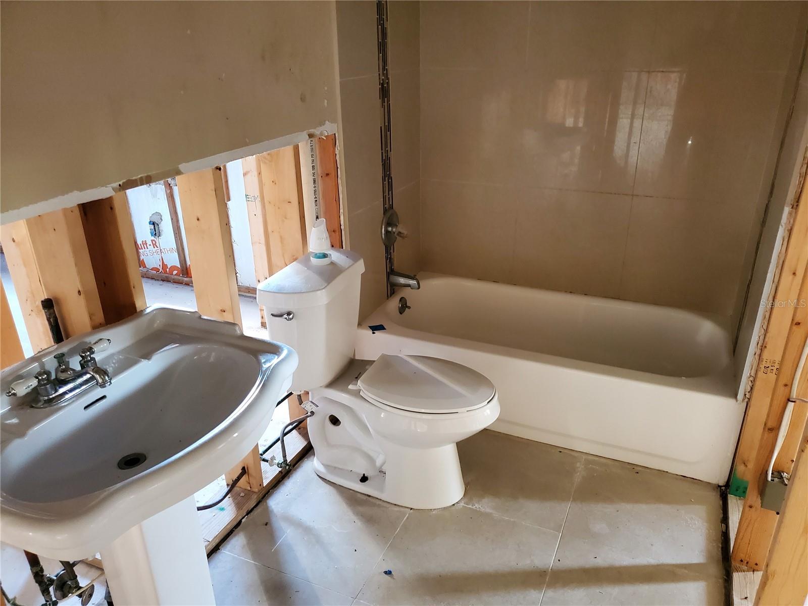 LAKEWOOD UNIT 1 - Residential