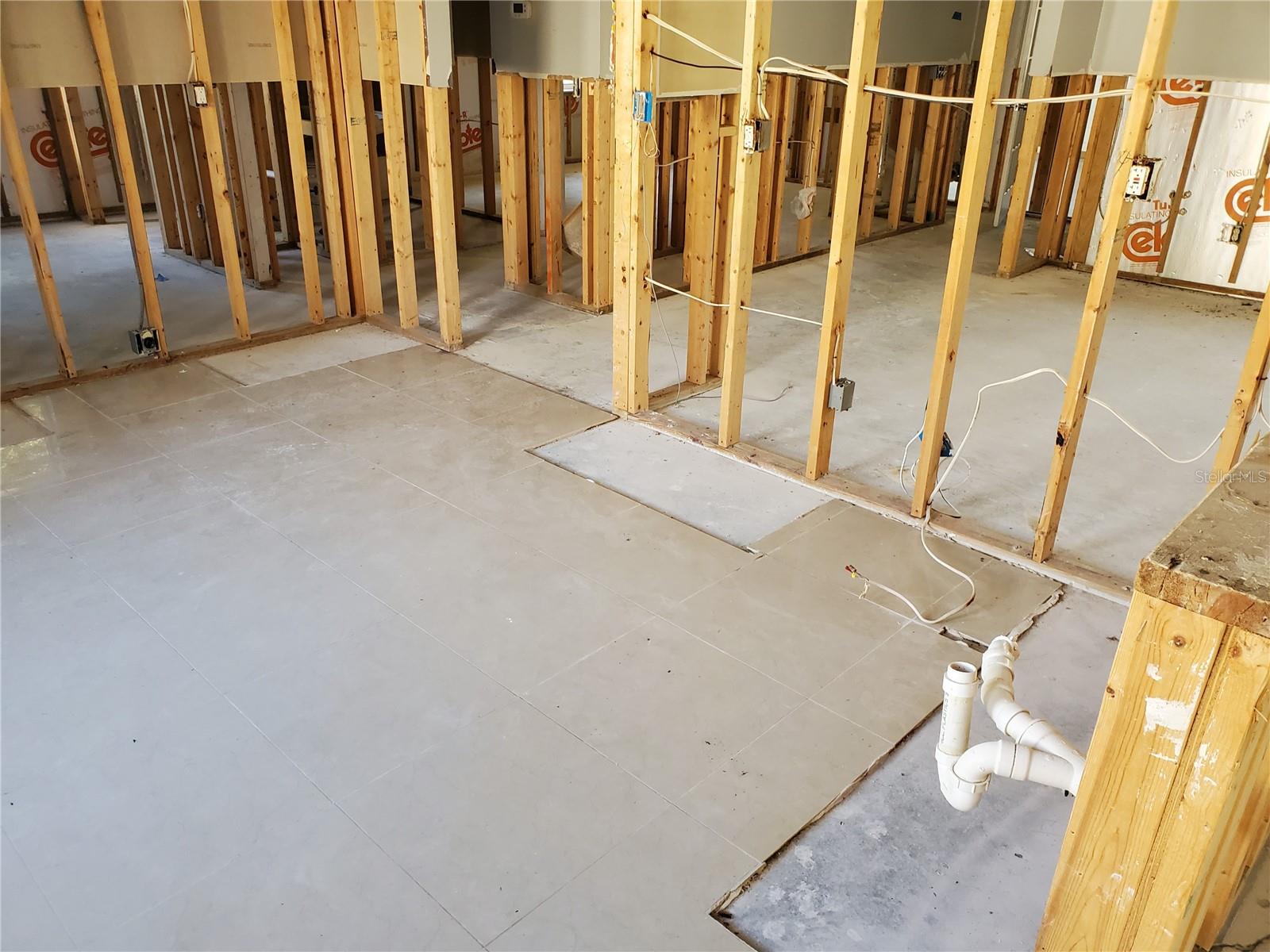 LAKEWOOD UNIT 1 - Residential