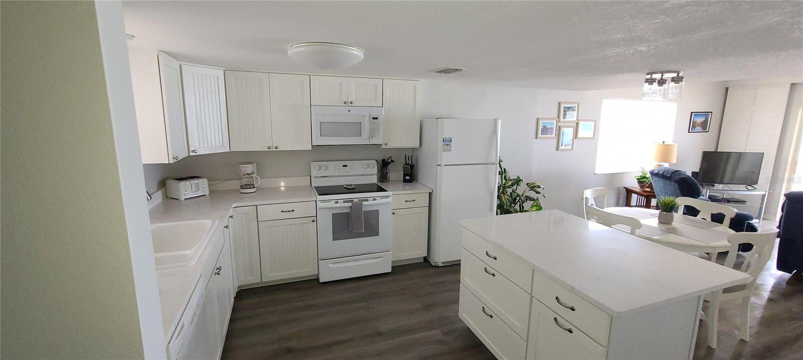 ORMOND HOLIDAY CLUB CONDO - Residential Lease