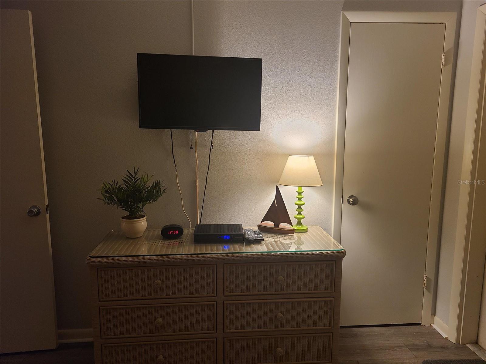 ORMOND HOLIDAY CLUB CONDO - Residential Lease