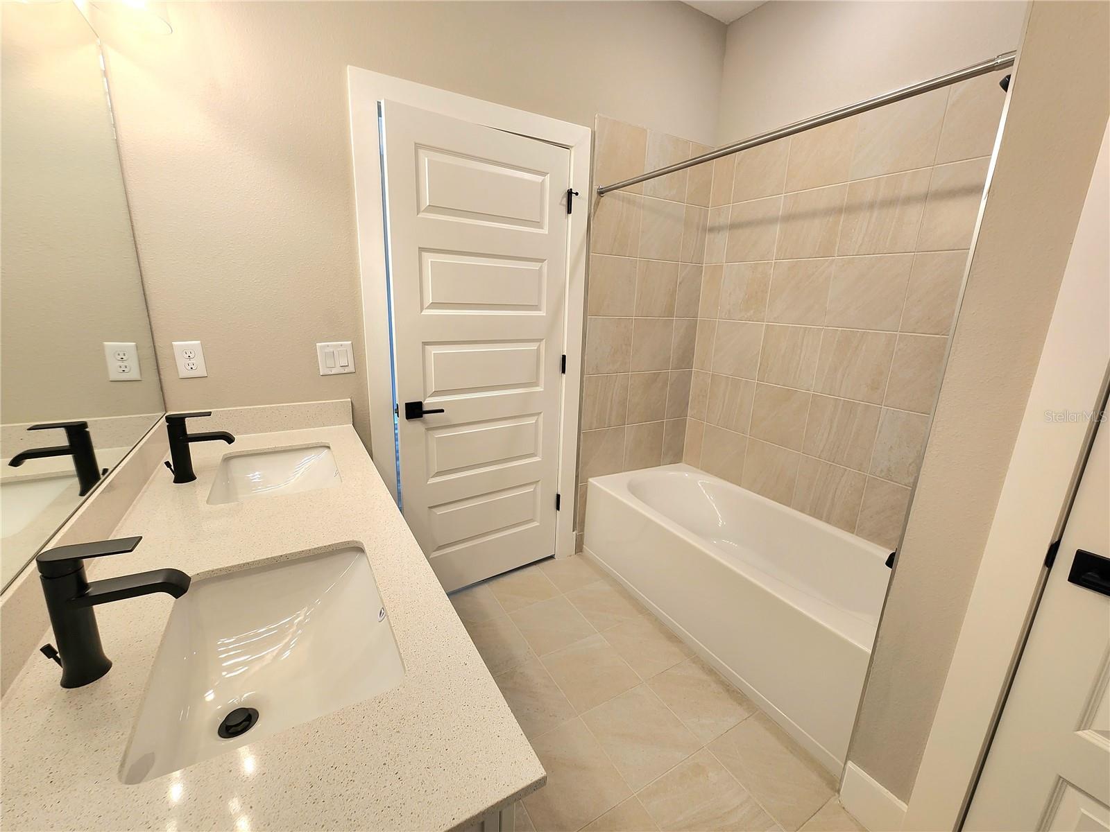 SAVANNA/LAKEWOOD RANCH PH IV - Residential Lease