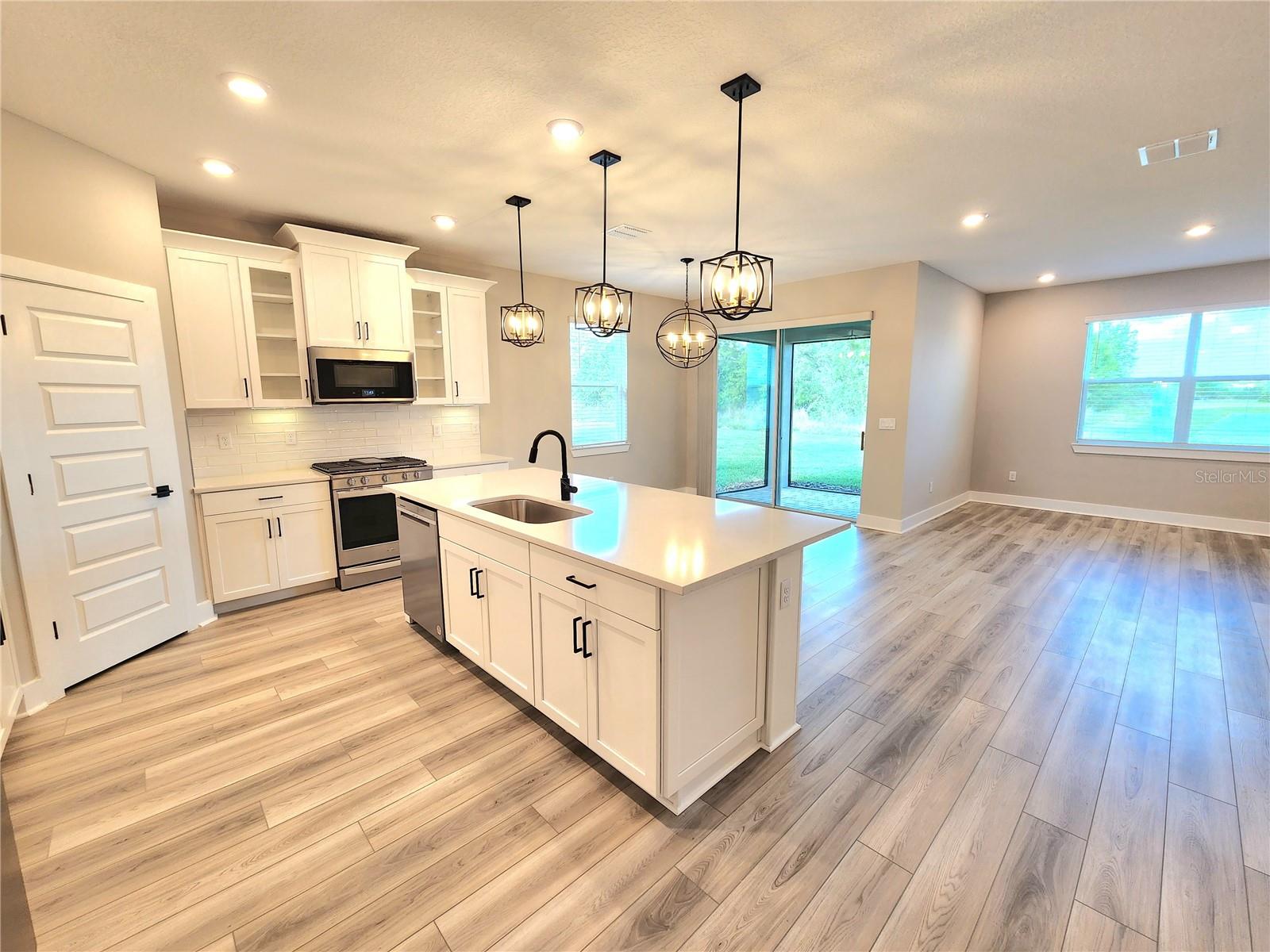 SAVANNA/LAKEWOOD RANCH PH IV - Residential Lease