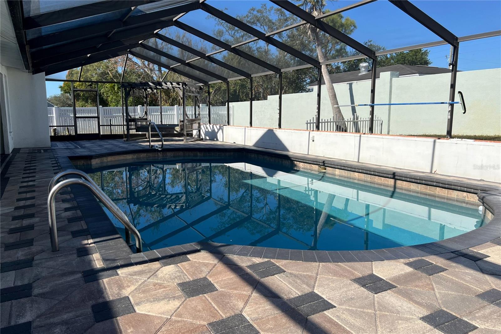 SEVEN HILLS - Residential