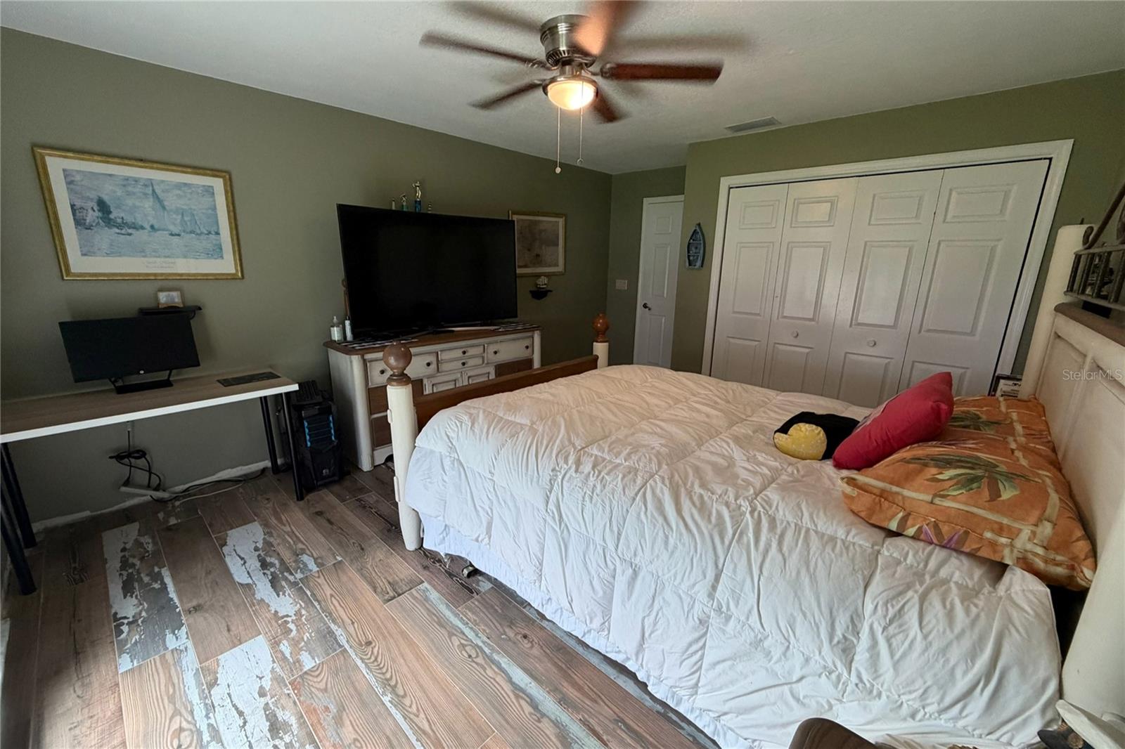 SEVEN HILLS - Residential