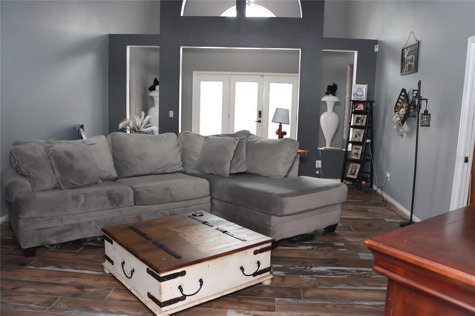 SEVEN HILLS - Residential