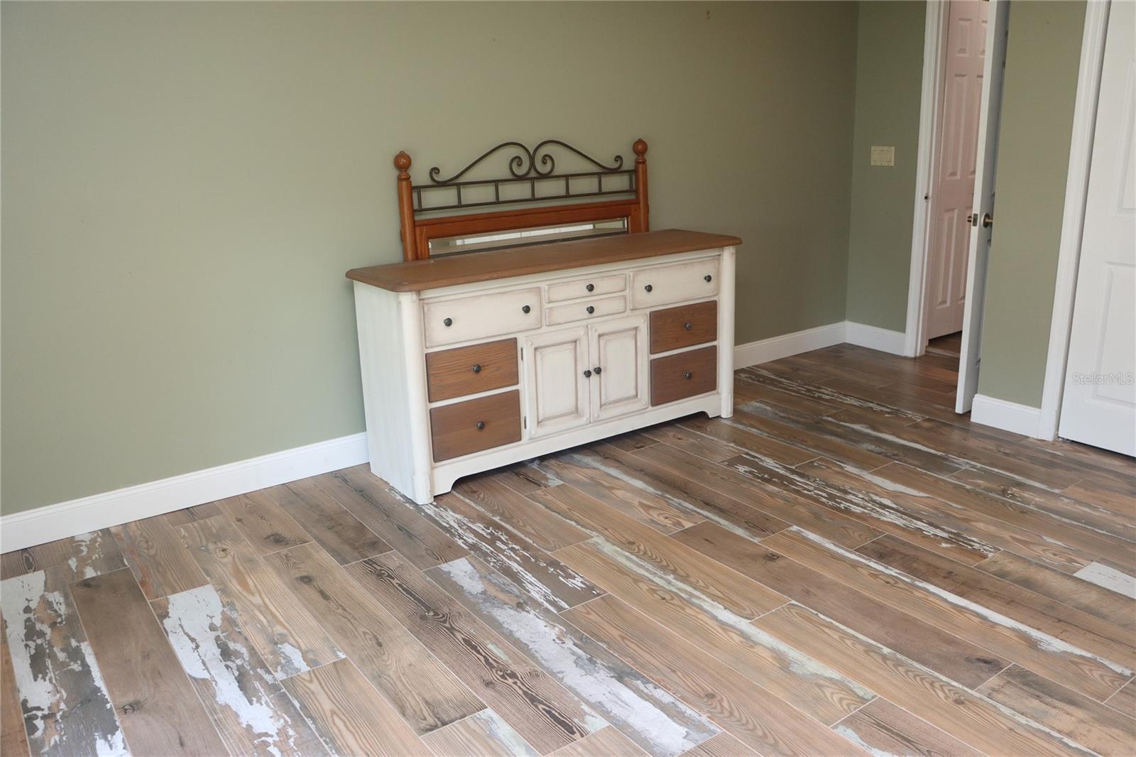 SEVEN HILLS - Residential