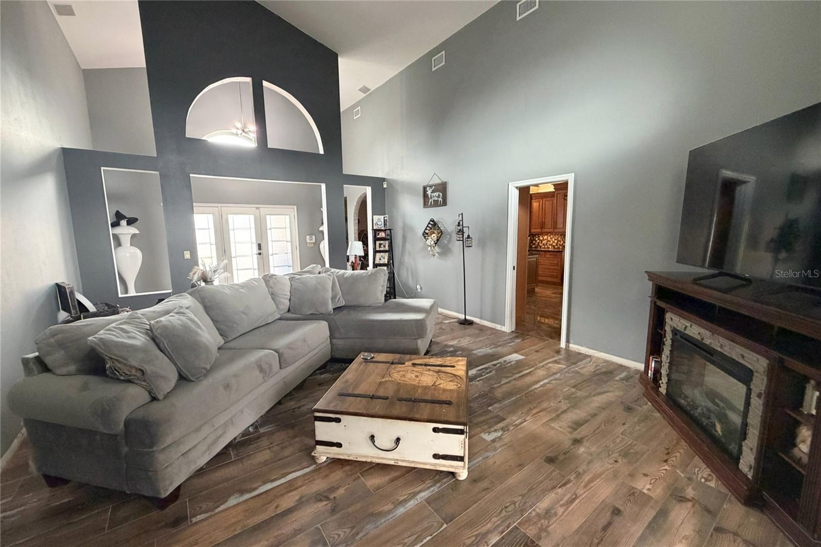 SEVEN HILLS - Residential