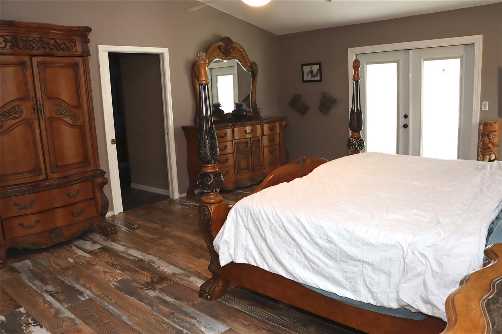 SEVEN HILLS - Residential