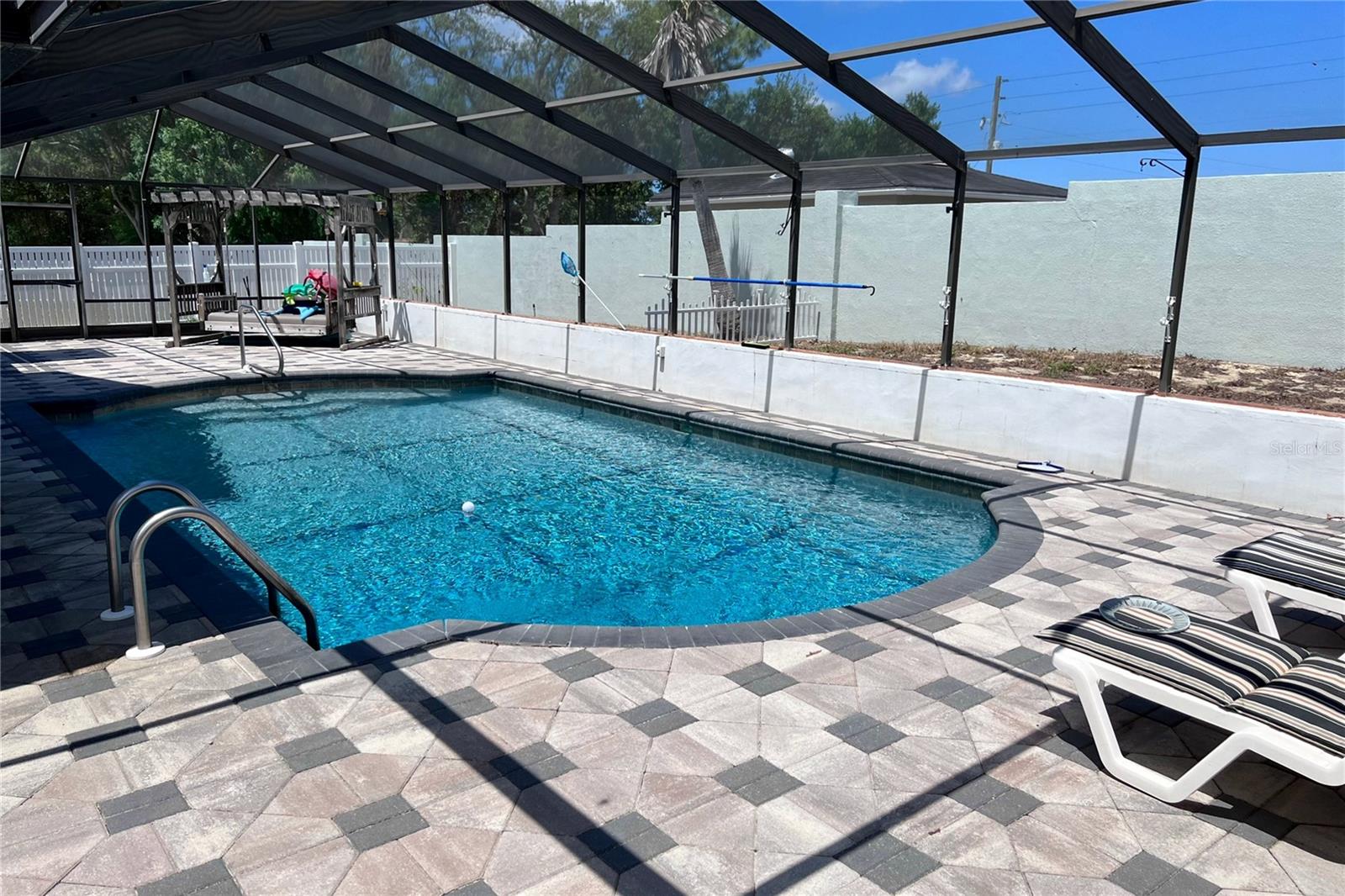 SEVEN HILLS - Residential