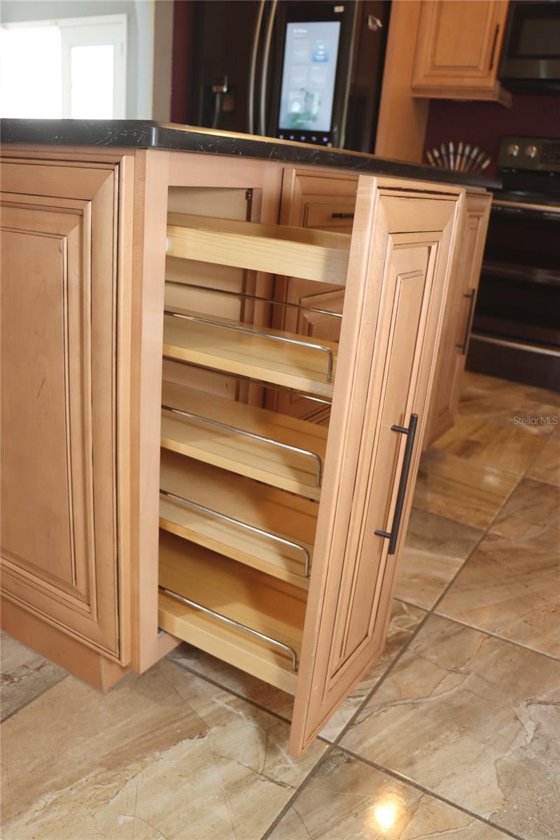 SEVEN HILLS - Residential