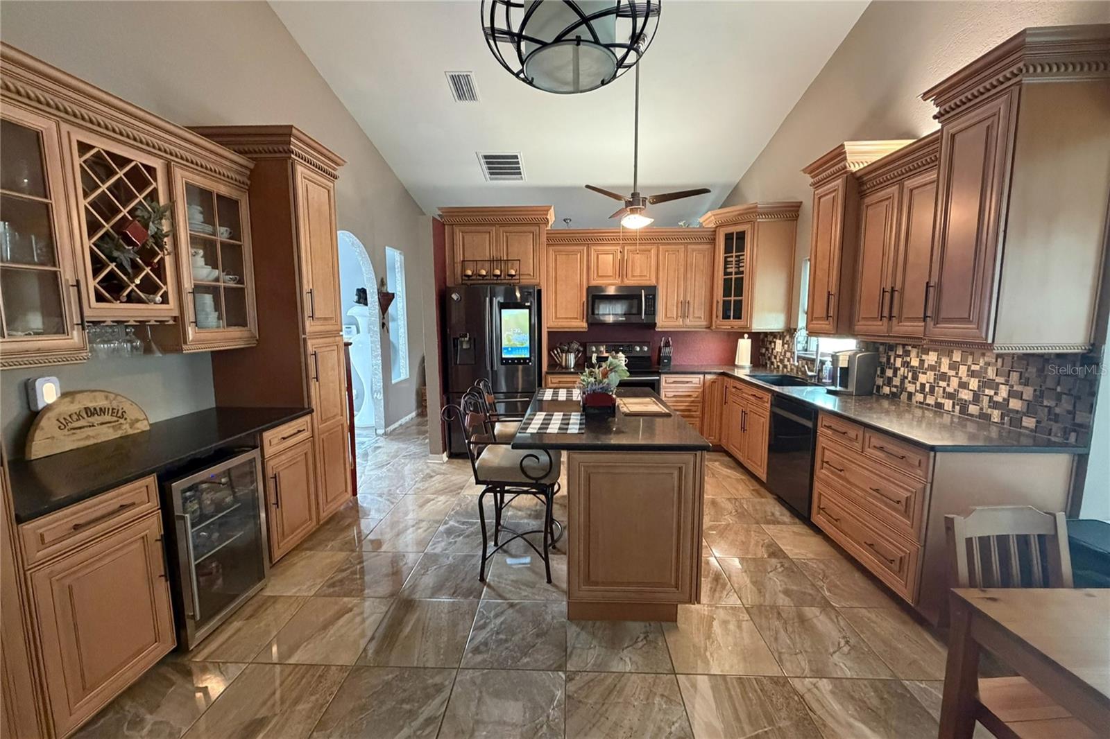 SEVEN HILLS - Residential