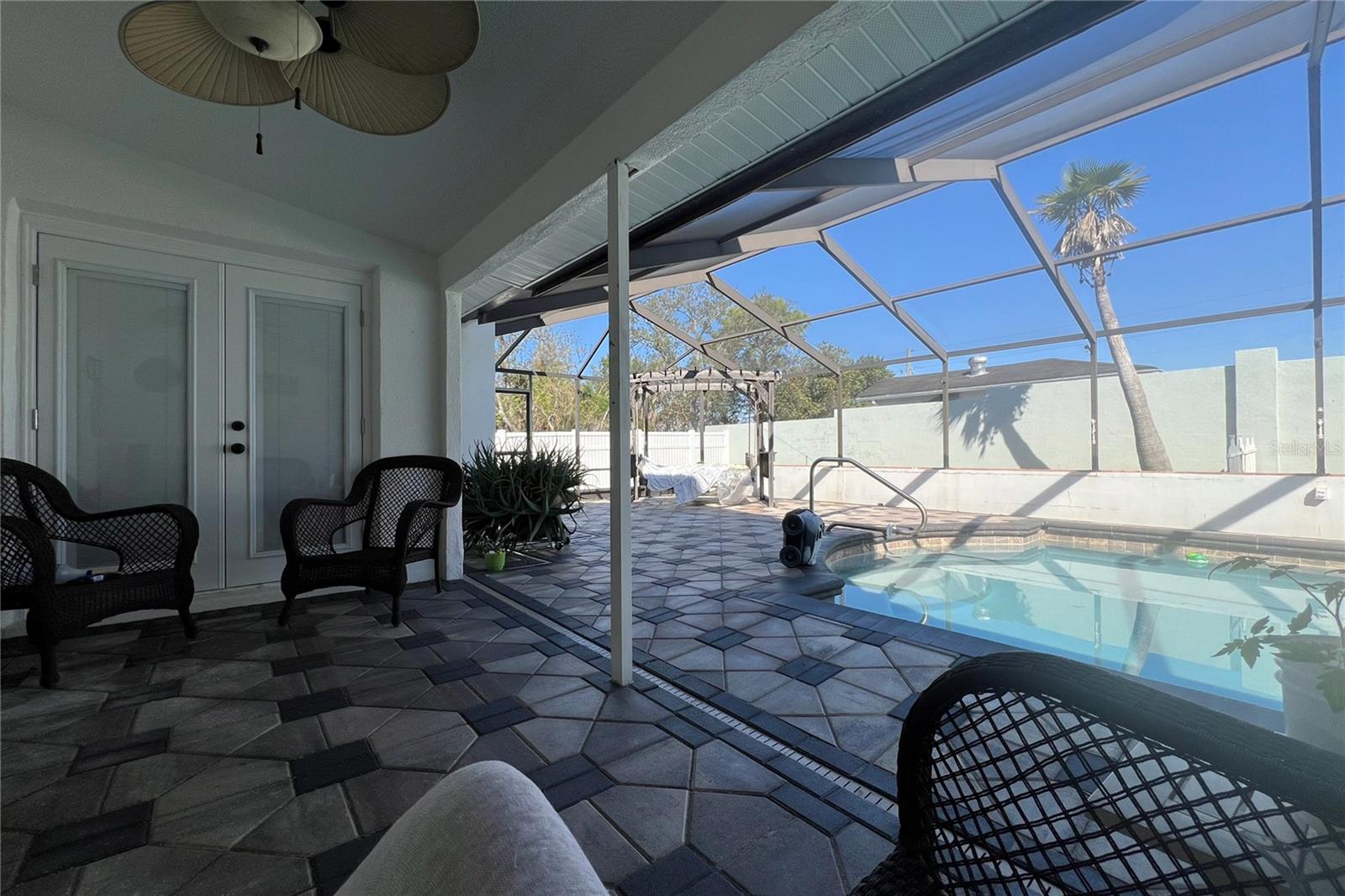 SEVEN HILLS - Residential