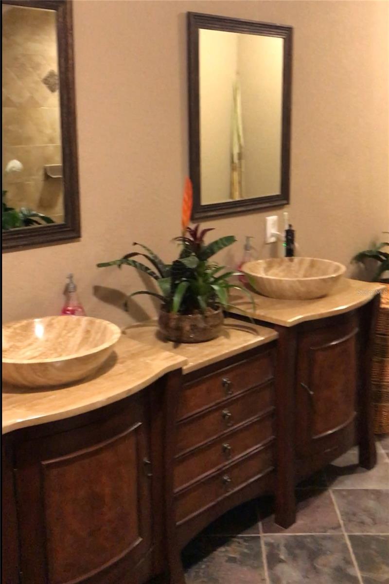 SEVEN HILLS - Residential