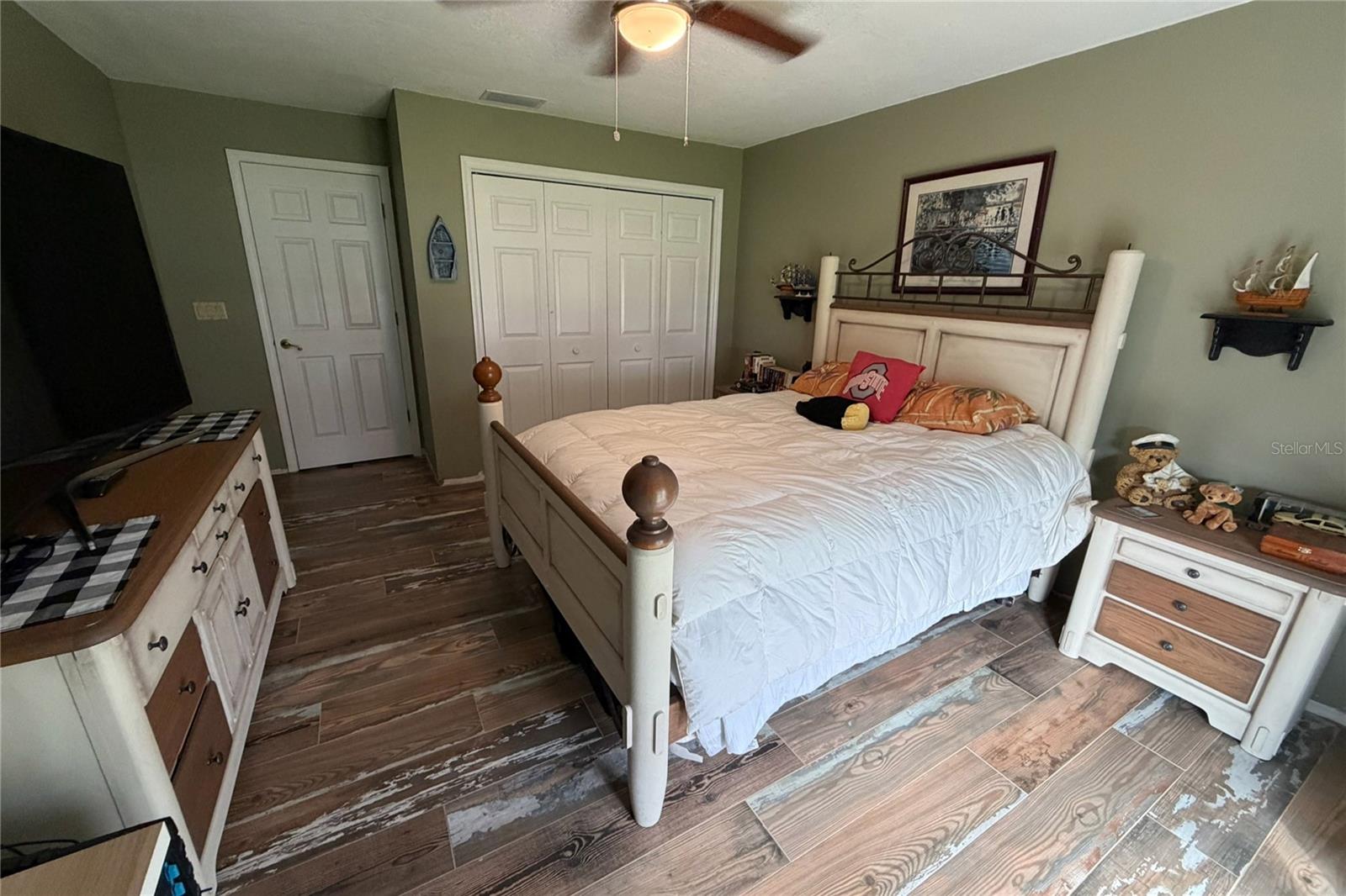 SEVEN HILLS - Residential