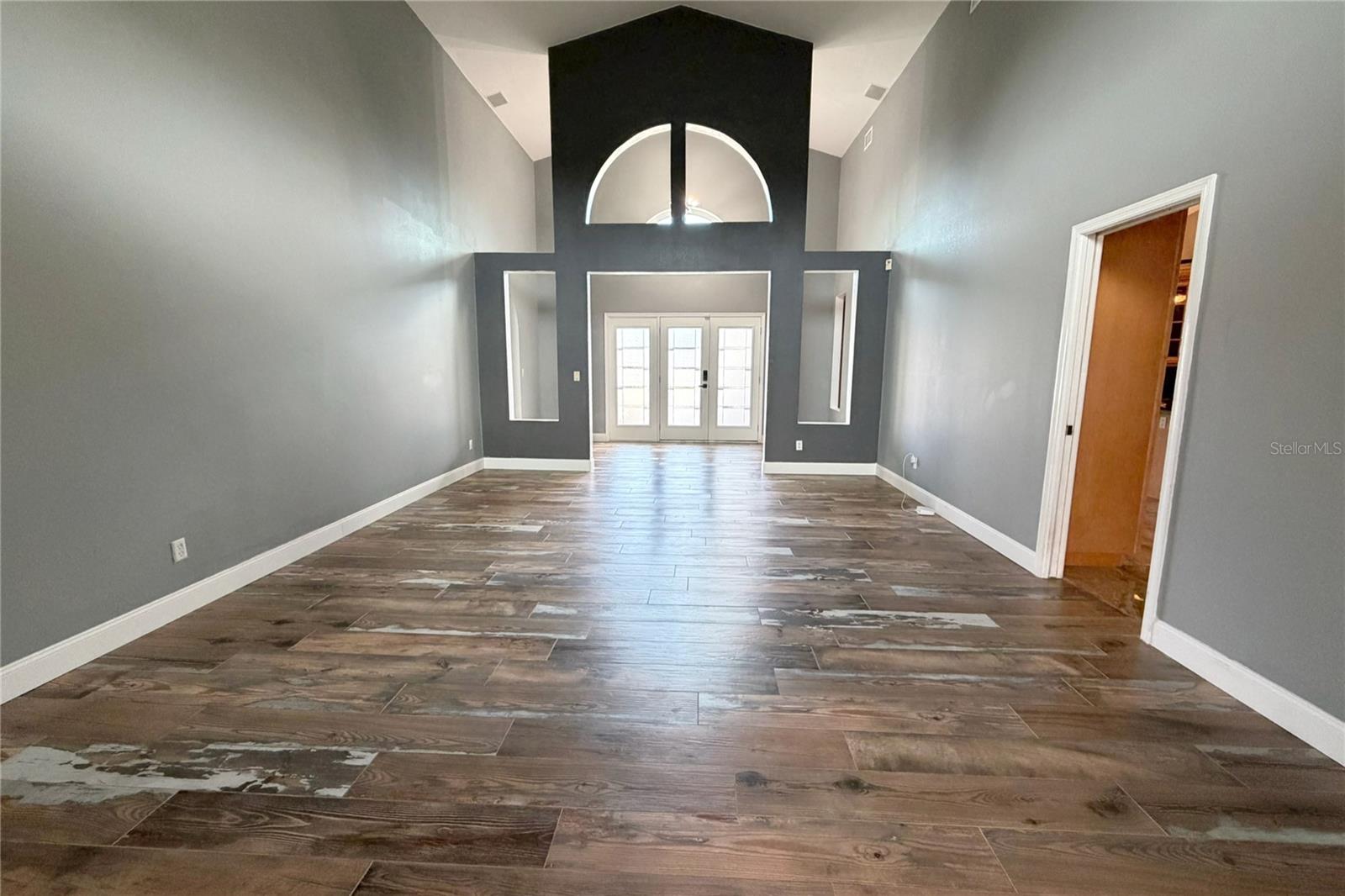 SEVEN HILLS - Residential