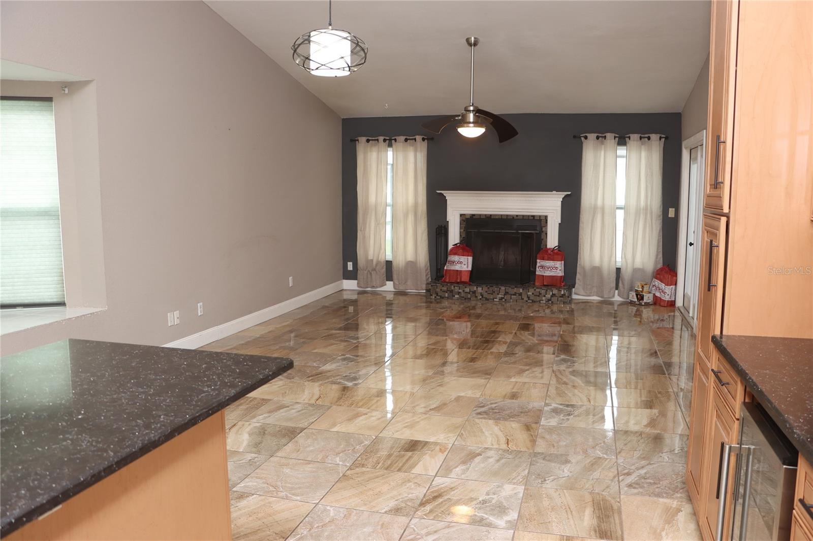 SEVEN HILLS - Residential