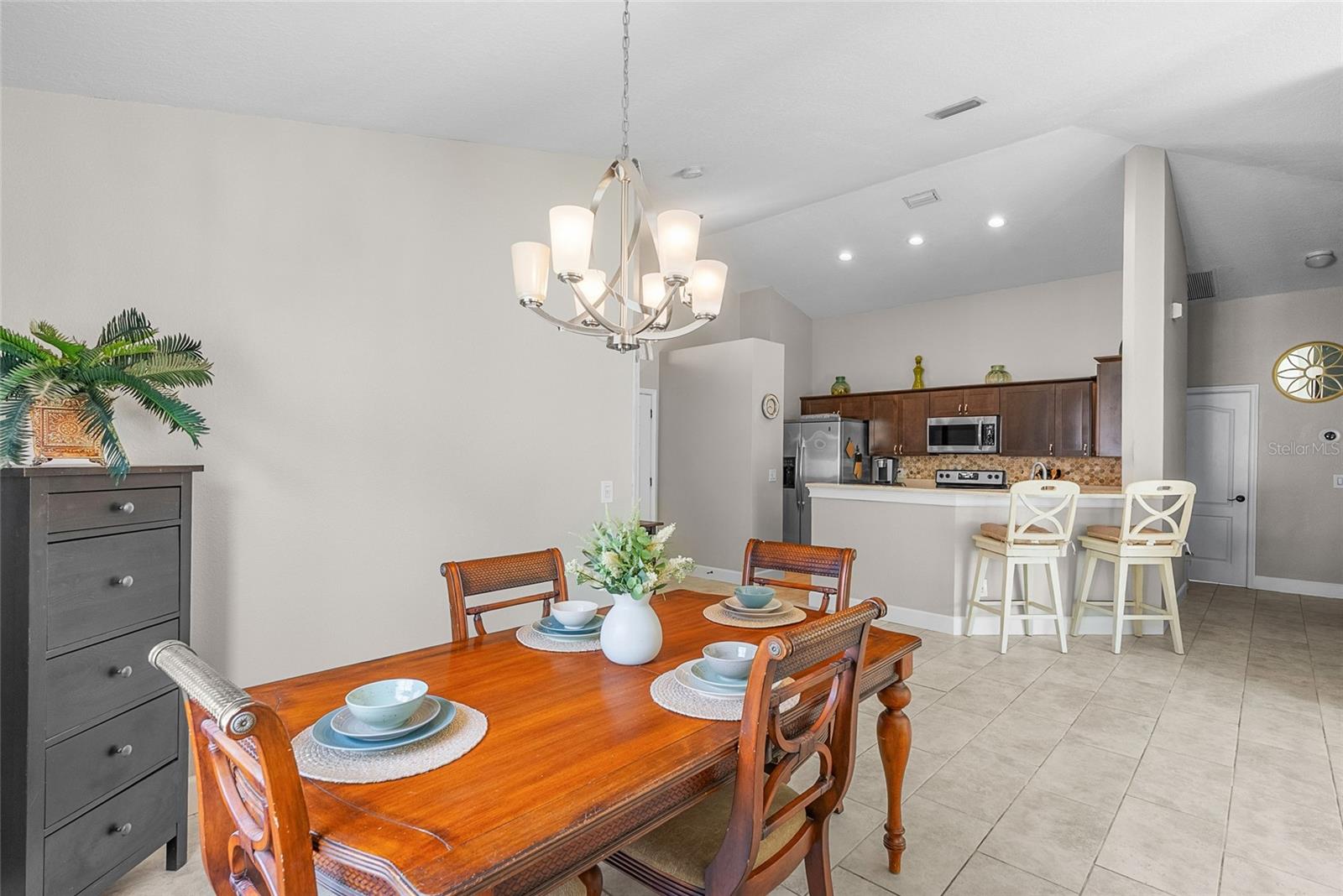 BRANDON BROOK PHASE VII LOT 6 BLOCK B - Residential