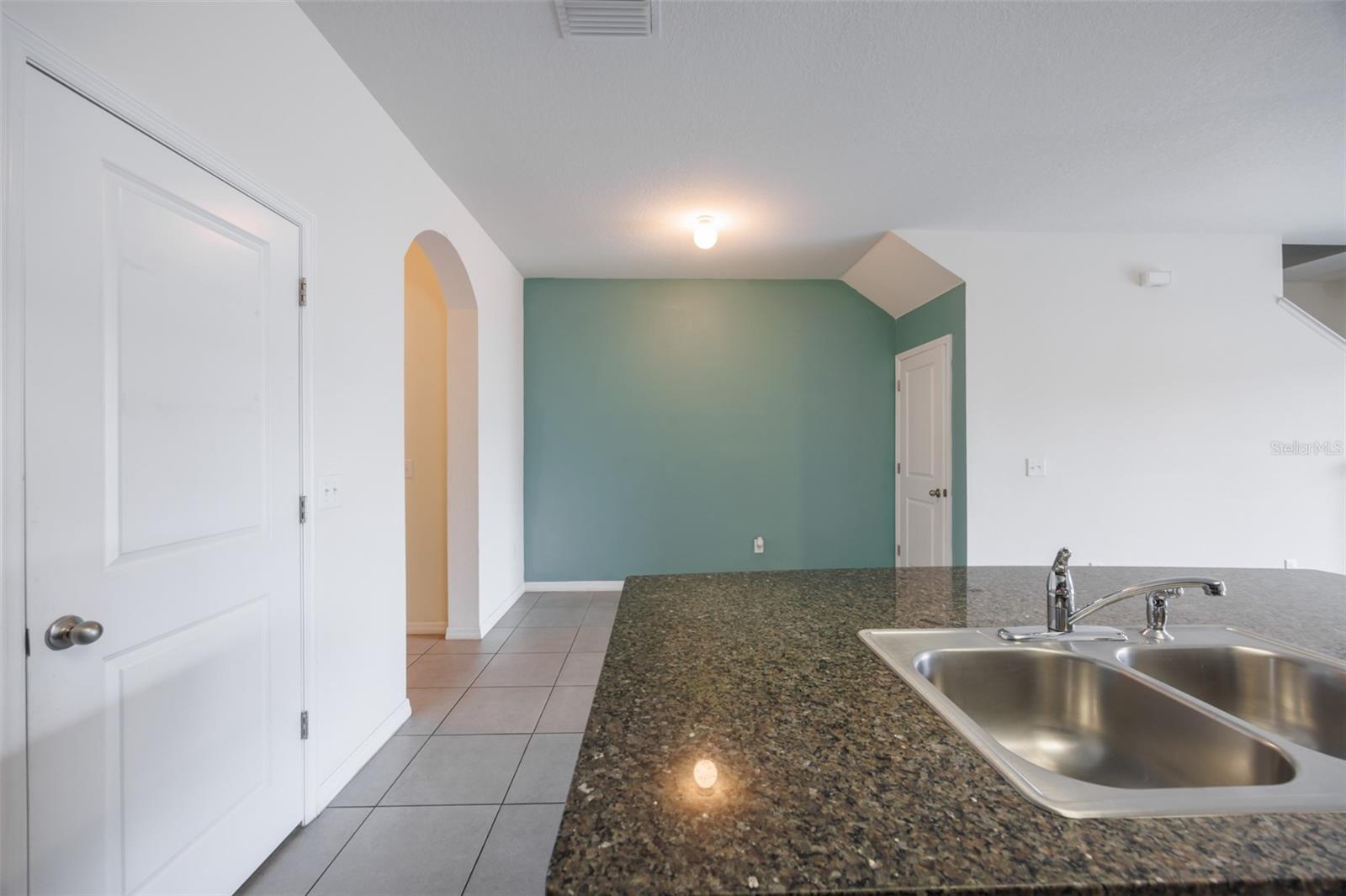 EAGLE PALM PH 4B - Residential Lease