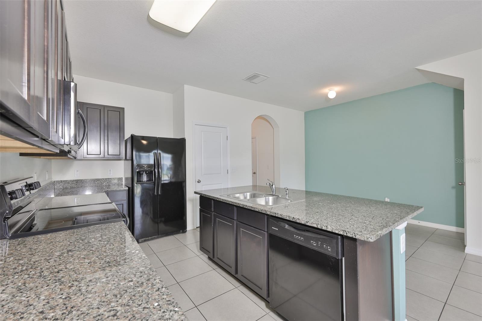 EAGLE PALM PH 4B - Residential Lease