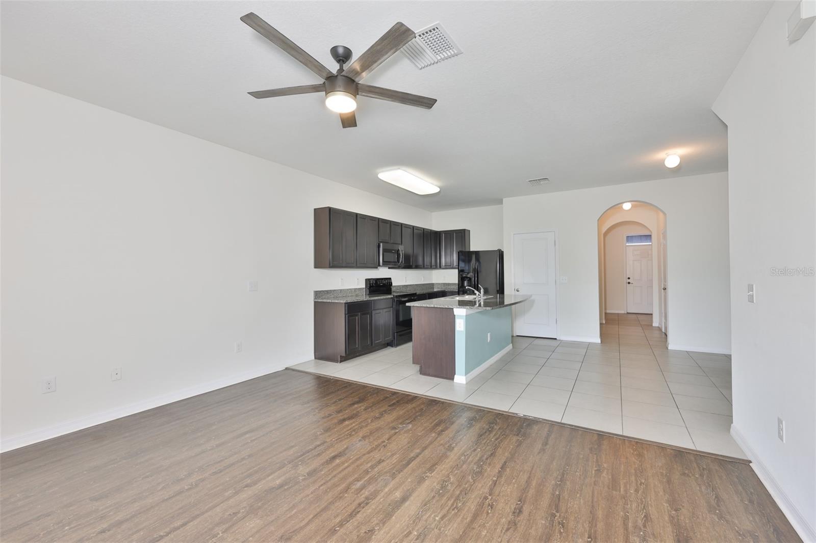 EAGLE PALM PH 4B - Residential Lease