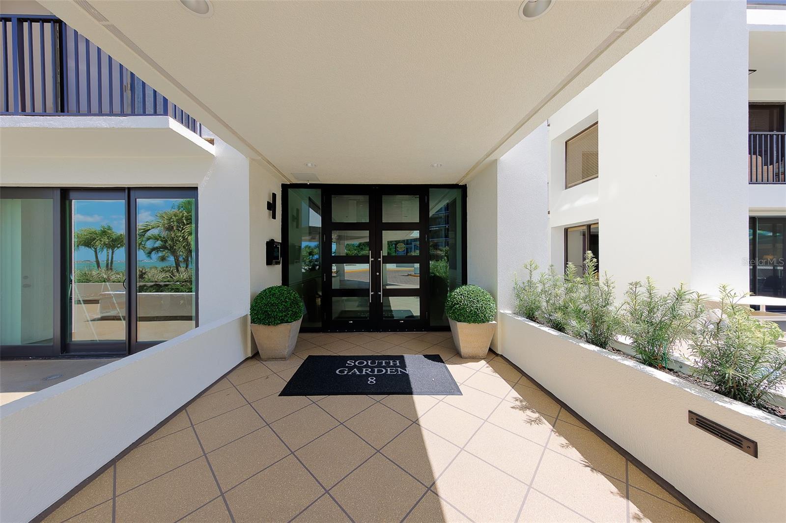 BELLEVIEW BILTMORE VILLAS S GARDEN 8 - Residential