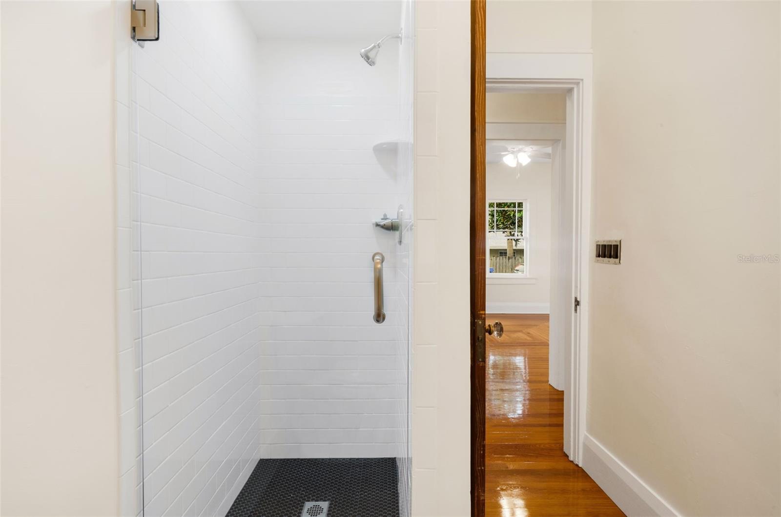 JOHNSONS T H SUB - Residential