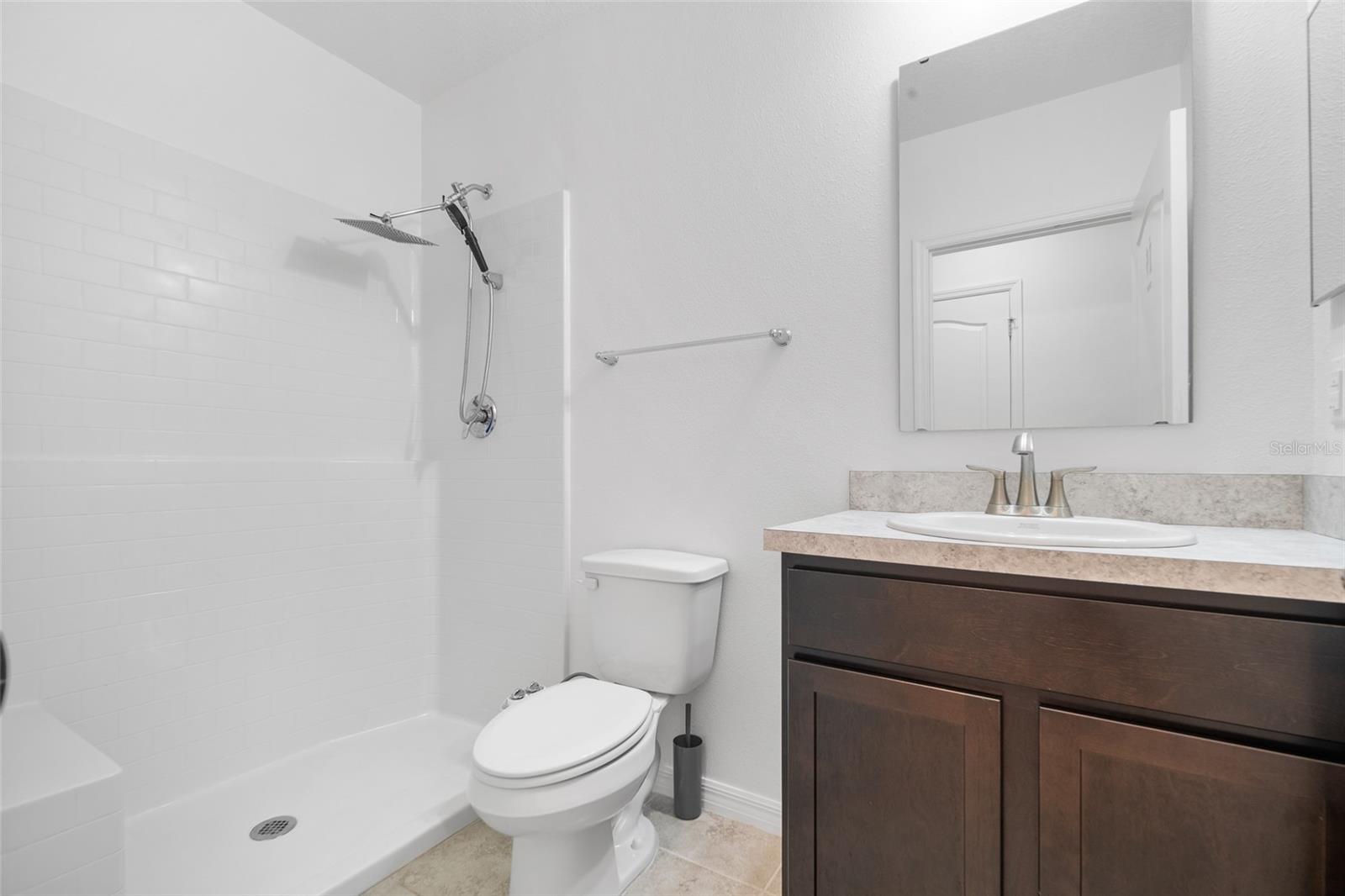 AVALON WOODS - Residential