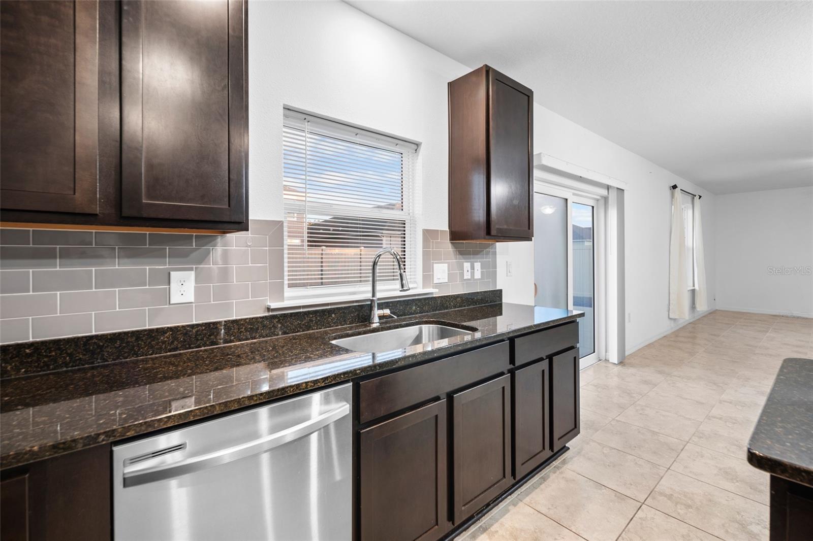 AVALON WOODS - Residential