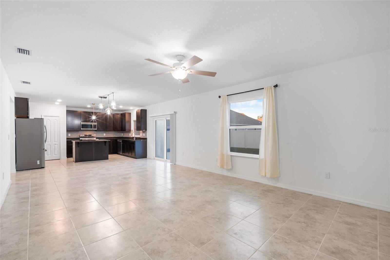 AVALON WOODS - Residential