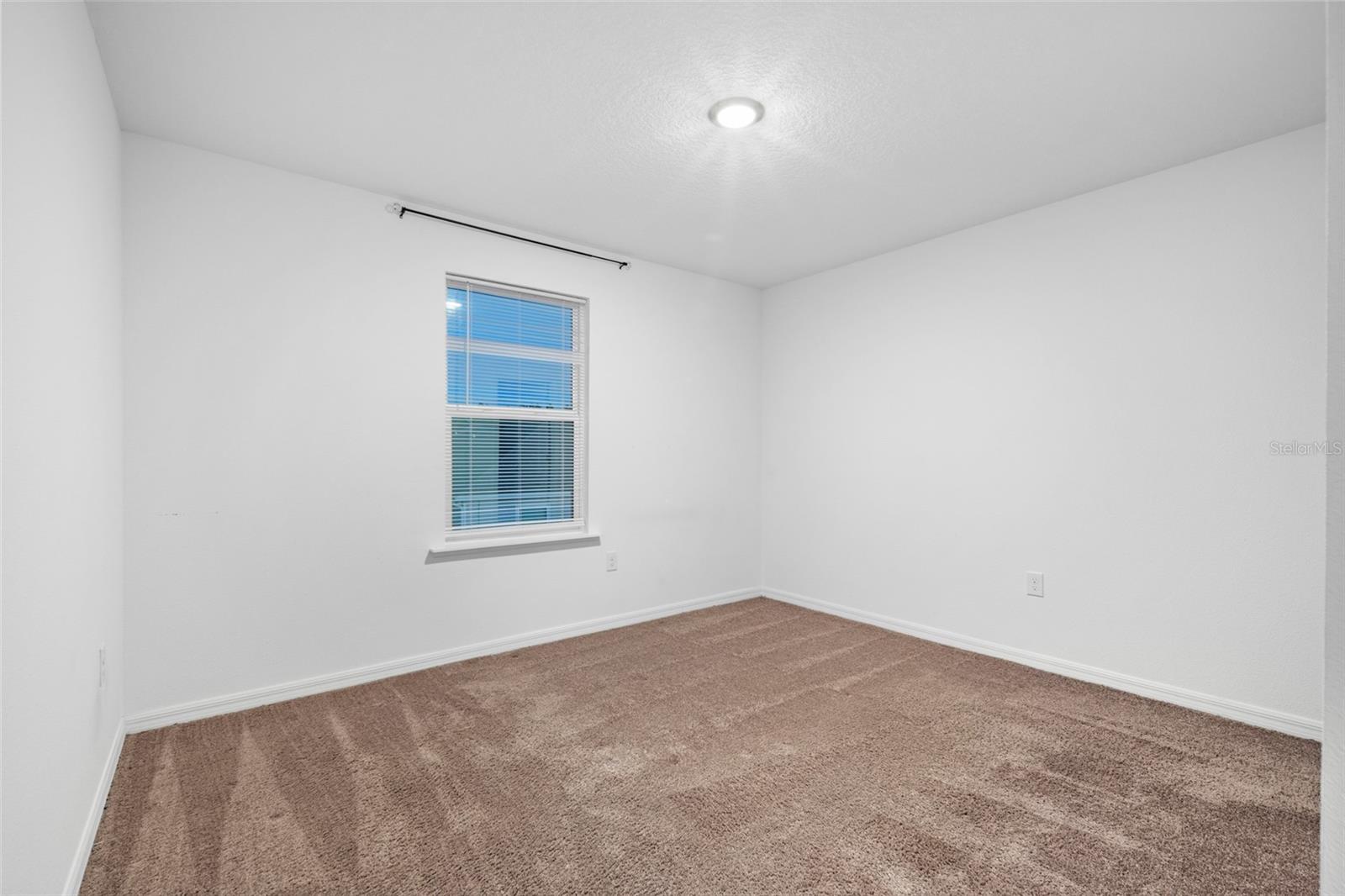 AVALON WOODS - Residential