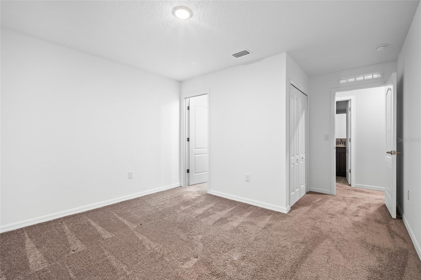 AVALON WOODS - Residential