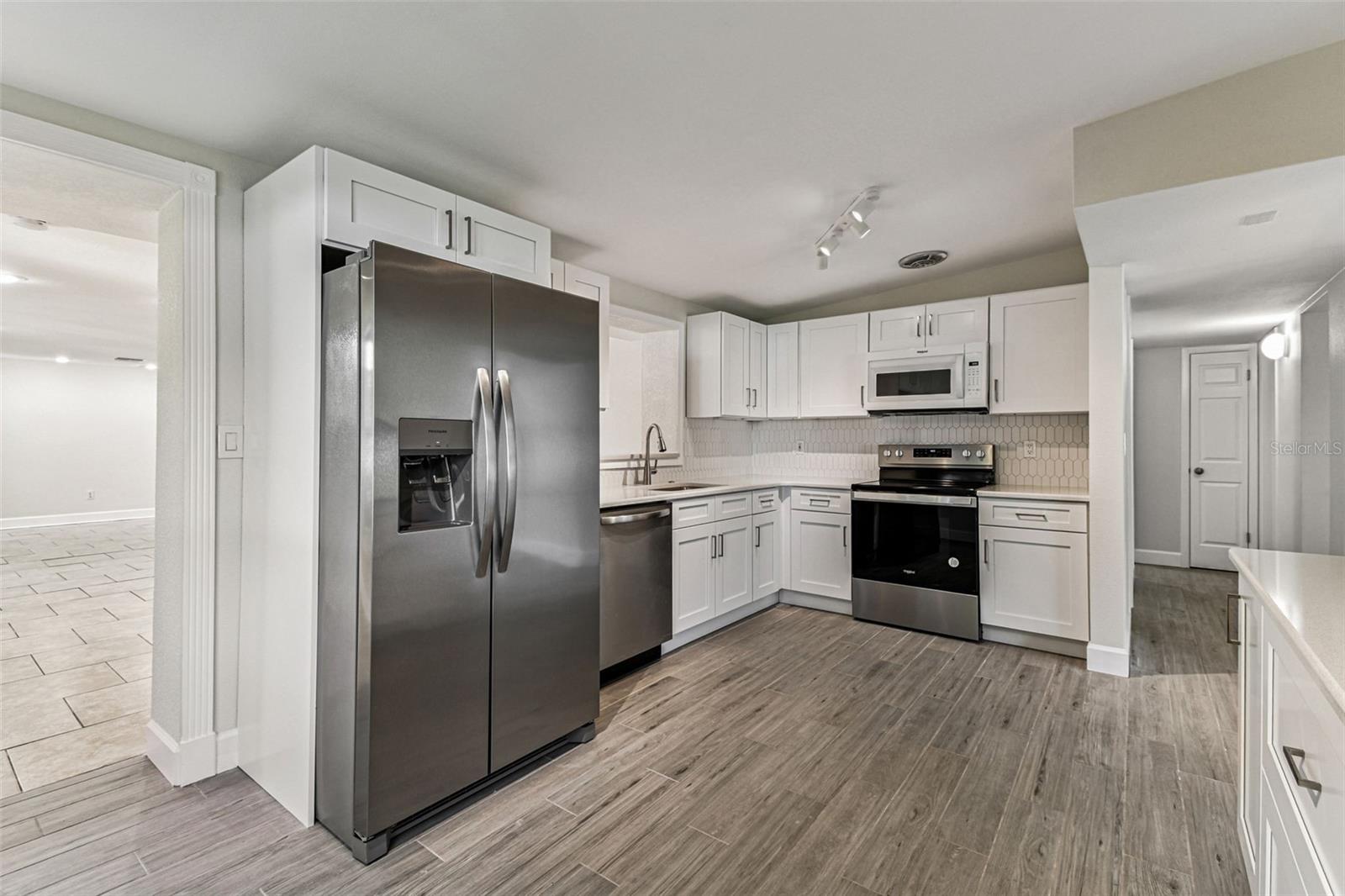 NORTH ST PETERSBURG - Residential