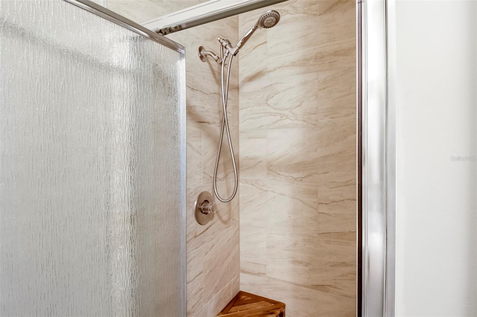 FLORENCE - Residential Lease