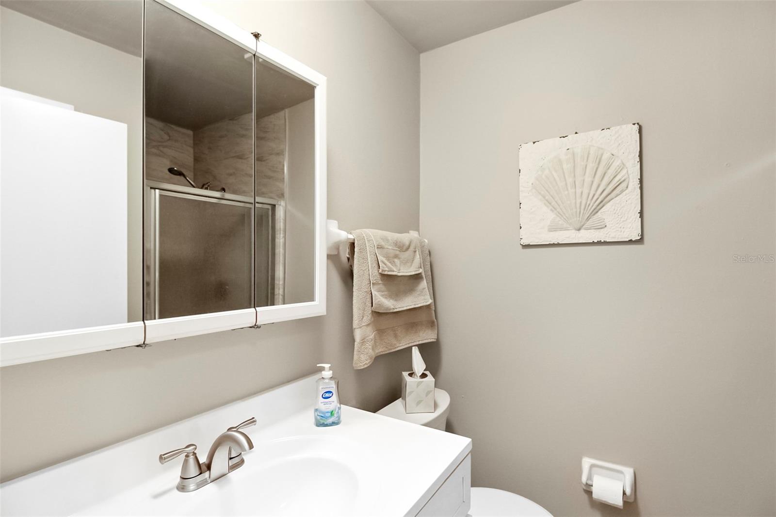 FLORENCE - Residential Lease