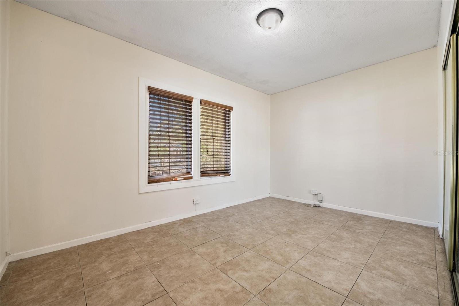 PRINCESS PARK 1 - Residential Lease