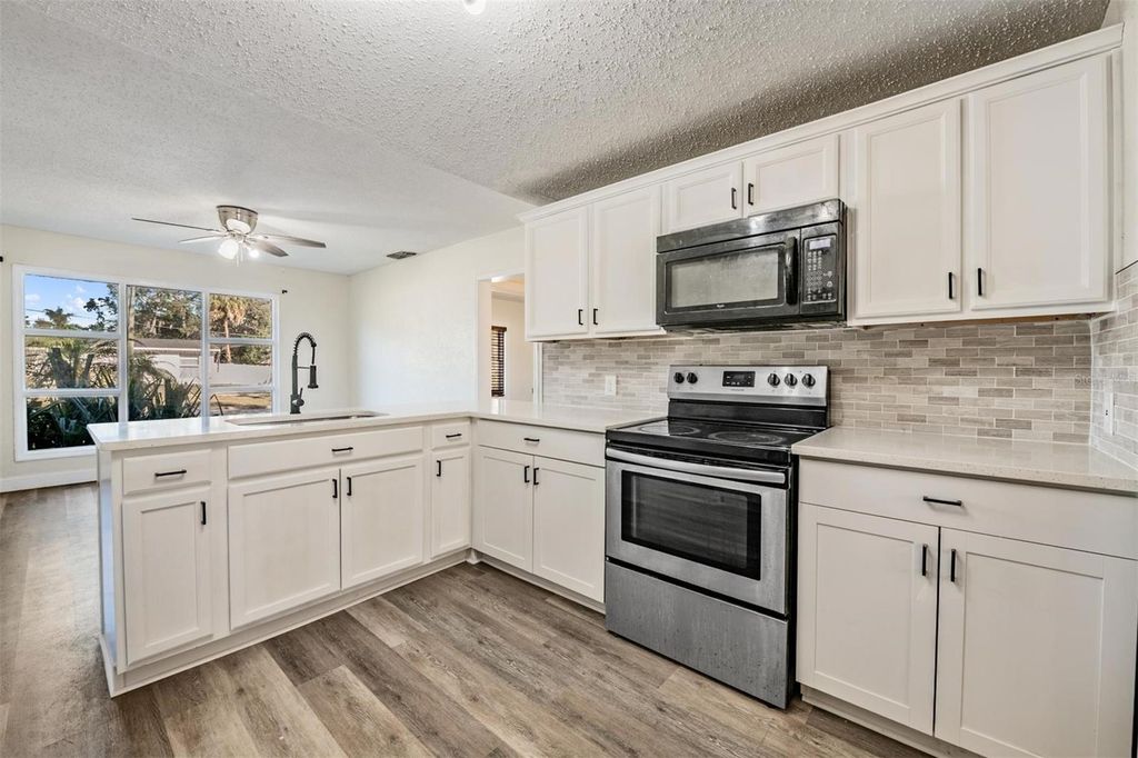 Photo of 2220 W Ohio Avenue, Tampa, FL 33607 (MLS # TB8457241)