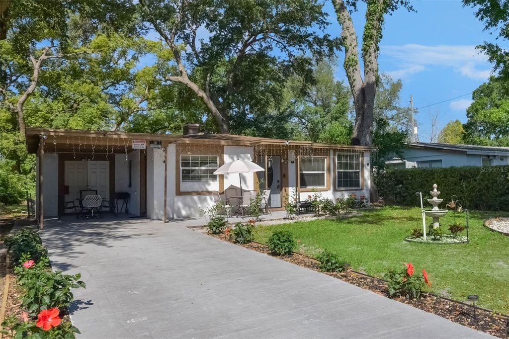 Photo of 1226 Dewey Avenue, Orlando, FL 32808 (MLS # O6377511)