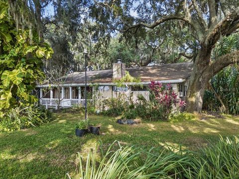 15222 LOST LAKE LANE LITHIA FL 33547