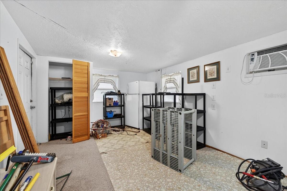 UNPLATTED - Residential