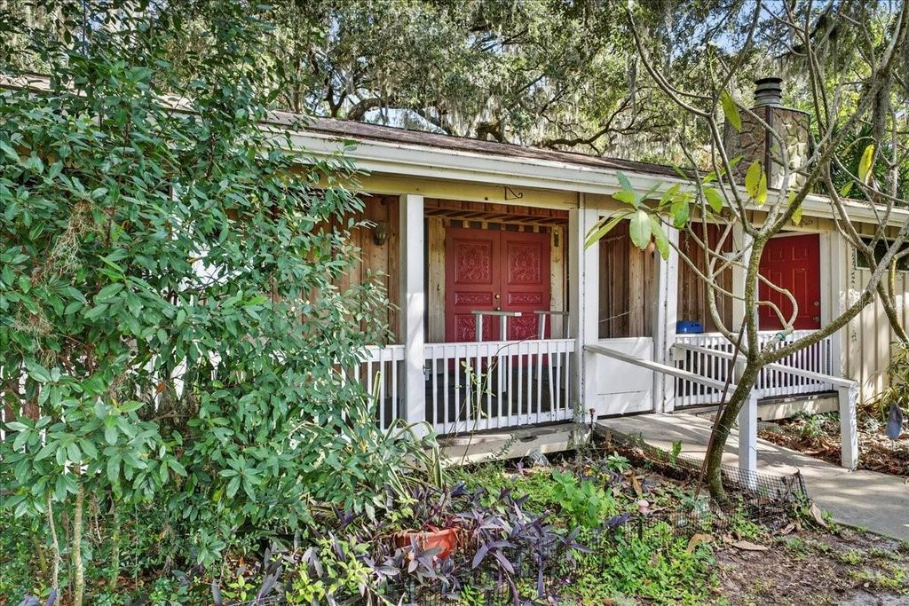 Photo of 15222 Lost Lake Lane, Lithia, FL 33547 (MLS # TB8446377)