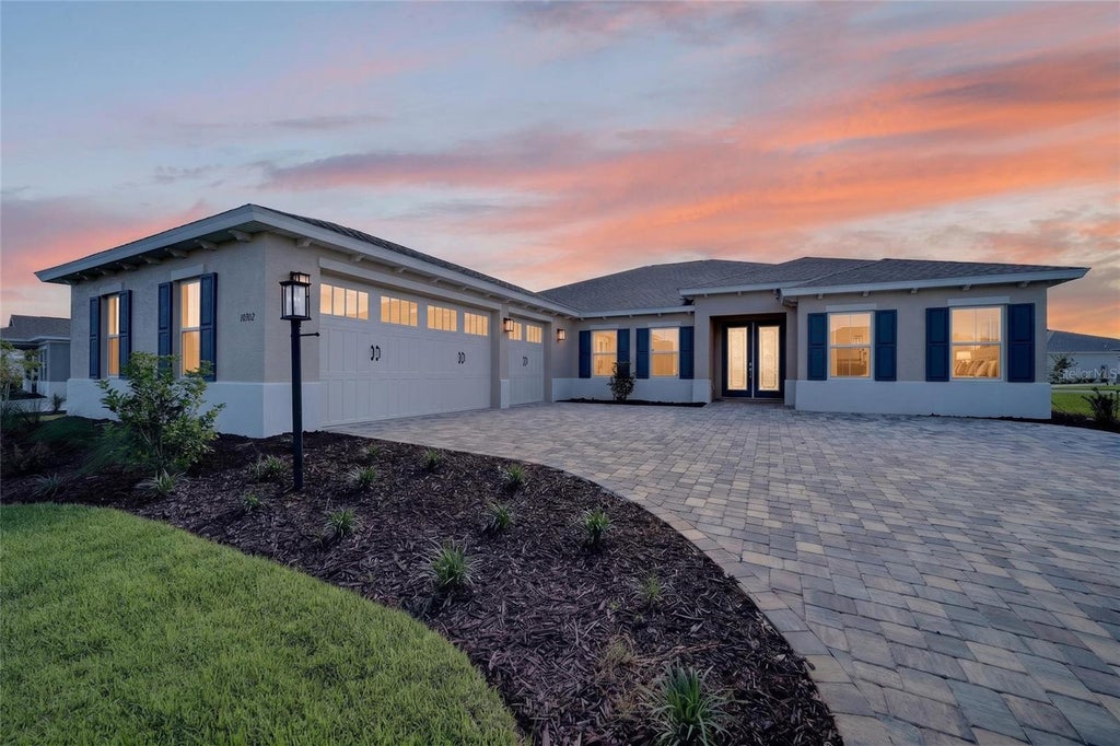 Photo of 10302 SW 84th Street Road, Ocala, FL 34481 (MLS # OM731095)