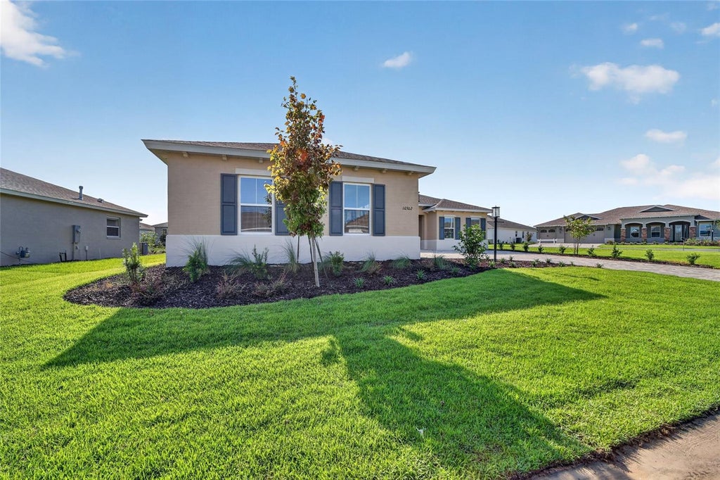 Photo of 10302 SW 84th Street Road, Ocala, FL 34481 (MLS # OM731095)