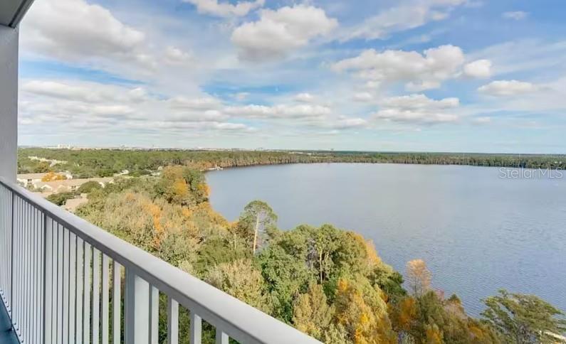 BLUE HERON BEACH RESIDENCE TOWER I - Residential