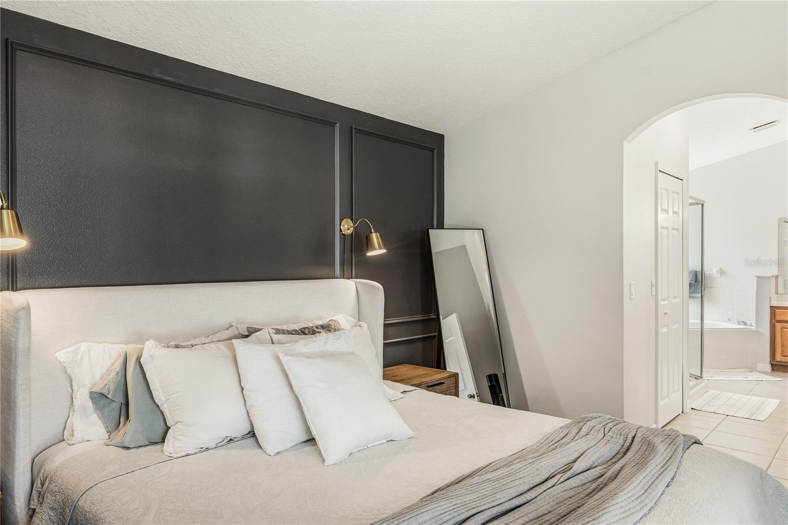 CALABRIA COVE - Residential